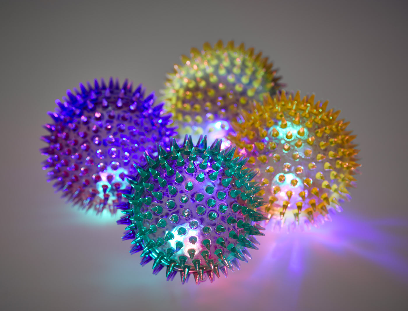 Mega Flashing Spiky Noisy Ball
