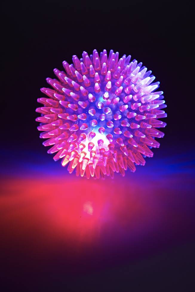 Mega Flashing Spiky Noisy Ball