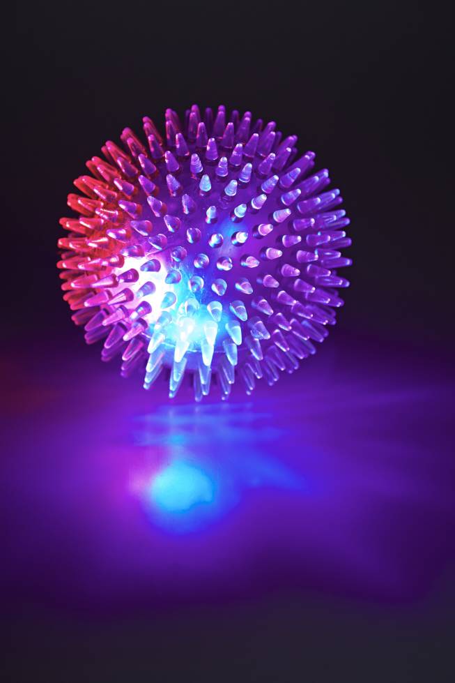 Mega Flashing Spiky Noisy Ball