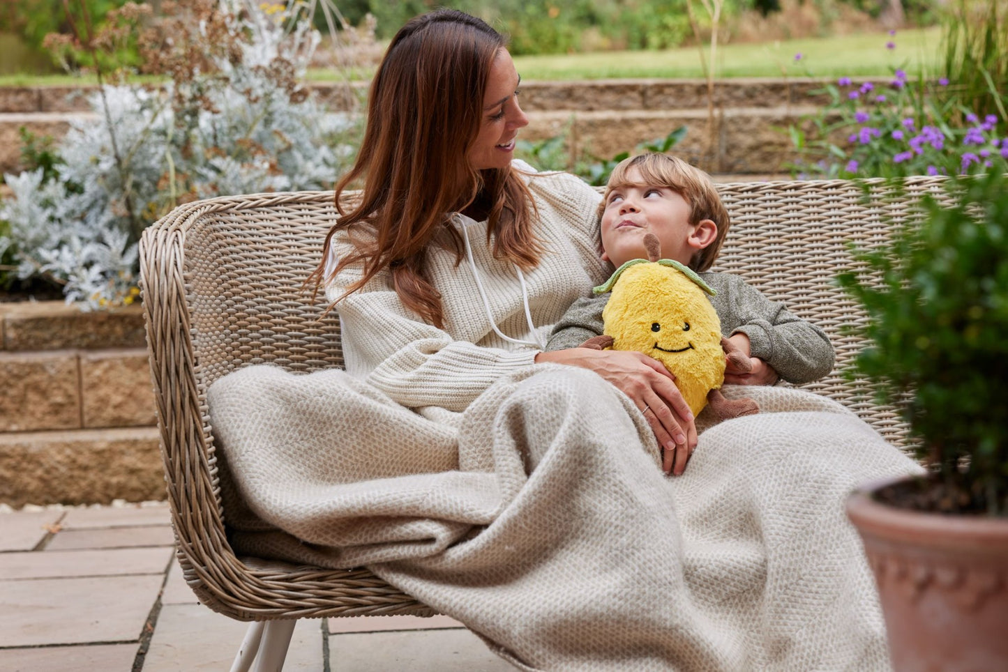 Heat Up Cosy Warmie - Linda the Lemon - weighted at 2lbs