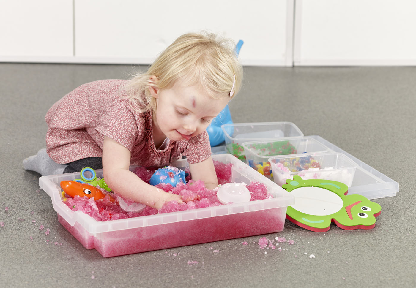 Messy and Water Exploration Bag - SEE VIDEO OF SUGGESTED USES!